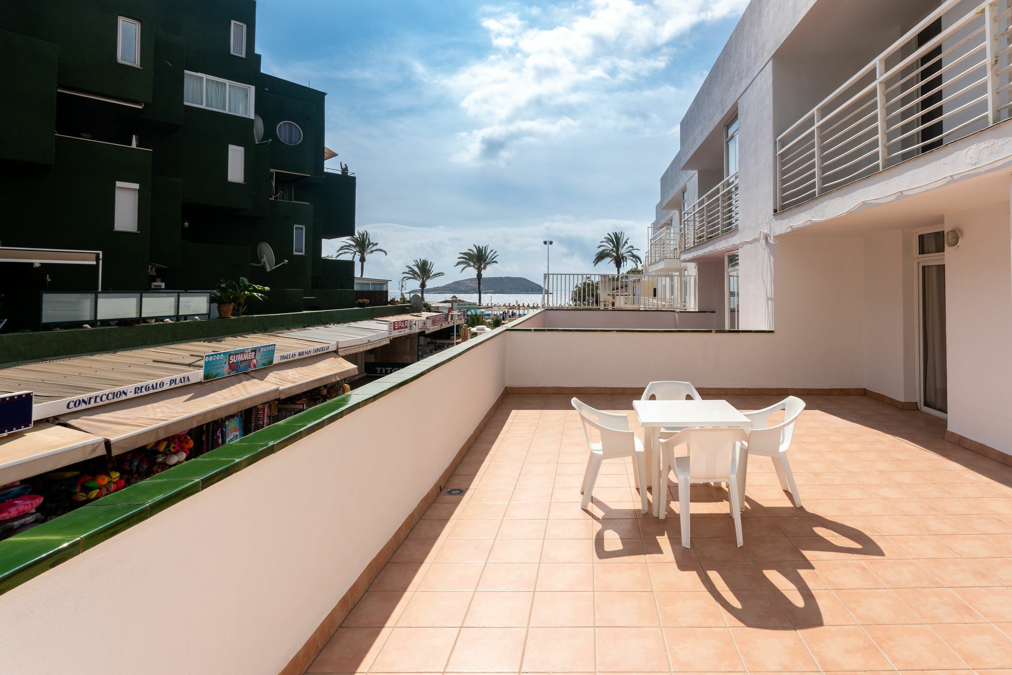 Neighbours Apartments Magaluf  Eksteriør bilde